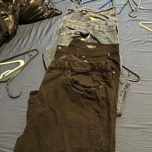 Bundle of 4 mens jeans